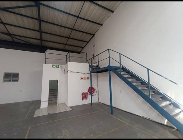 INDUSTRIAL PROPERTY TO RENT IN STRYDOM PARK